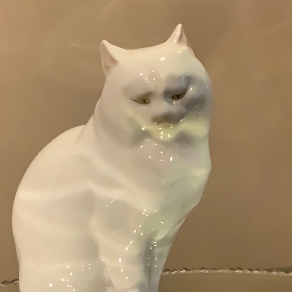 Herend White Cat Figurine